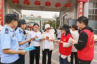 在想办法了！活塞聘前里弗斯团队助教布莱恩-亚当斯进蒙蒂教练组